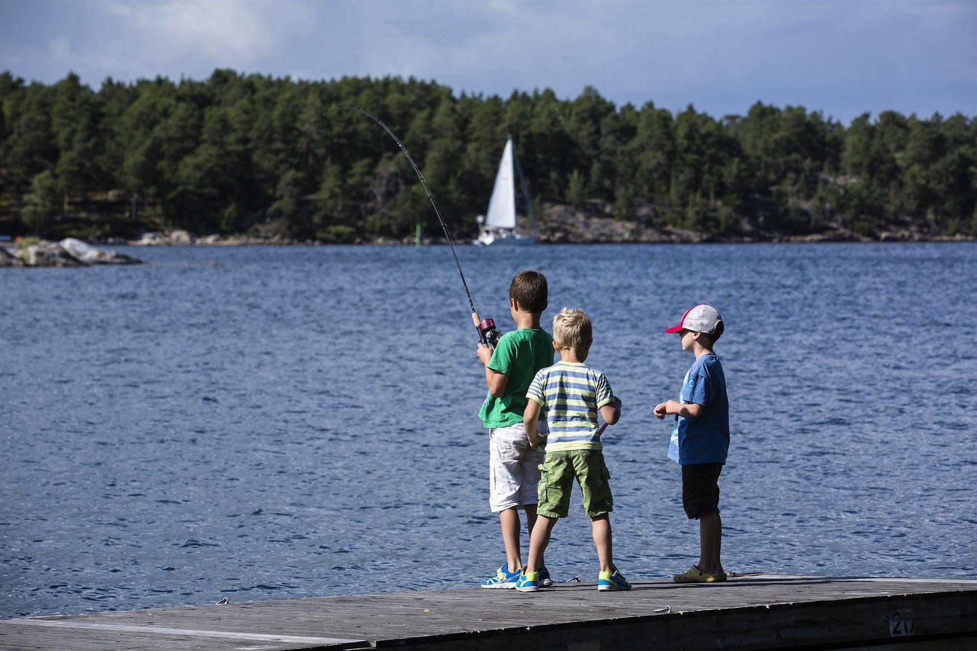 Djuroenaeset Hotell & Konferens Djurhamn Екстер'єр фото