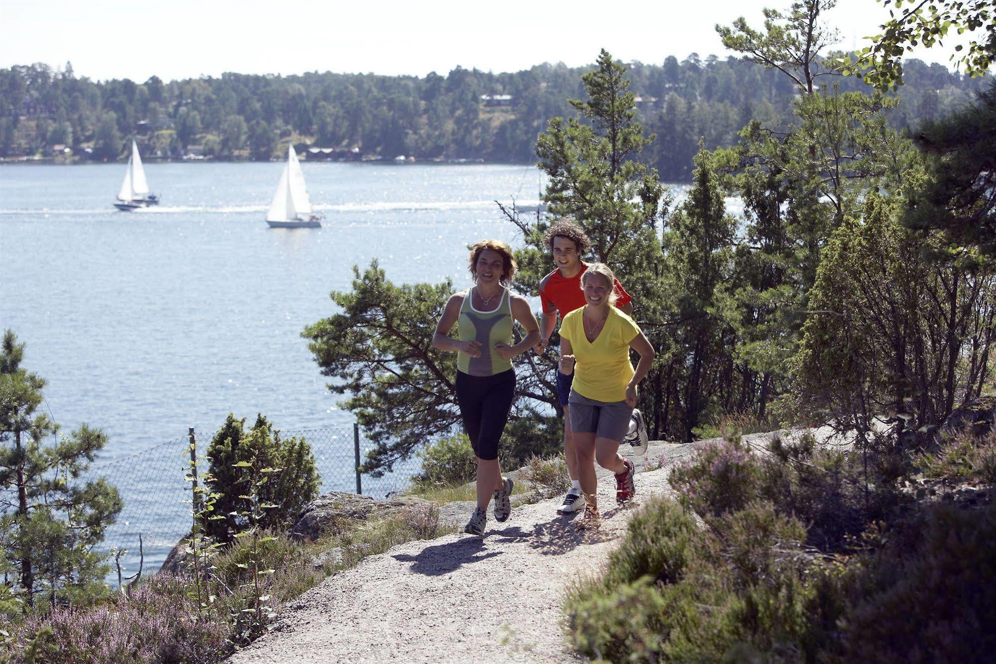 Djuroenaeset Hotell & Konferens Djurhamn Екстер'єр фото