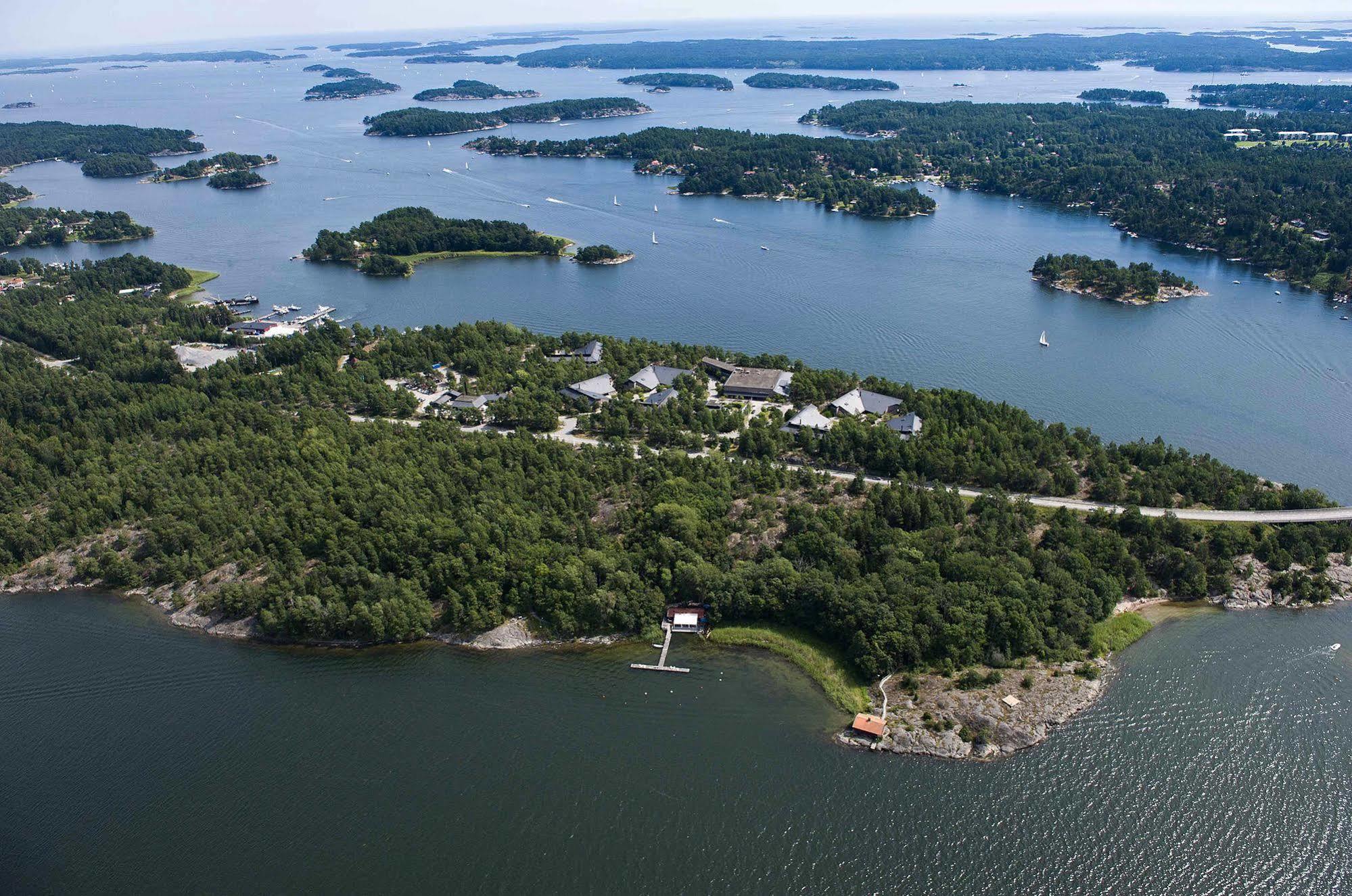 Djuroenaeset Hotell & Konferens Djurhamn Екстер'єр фото